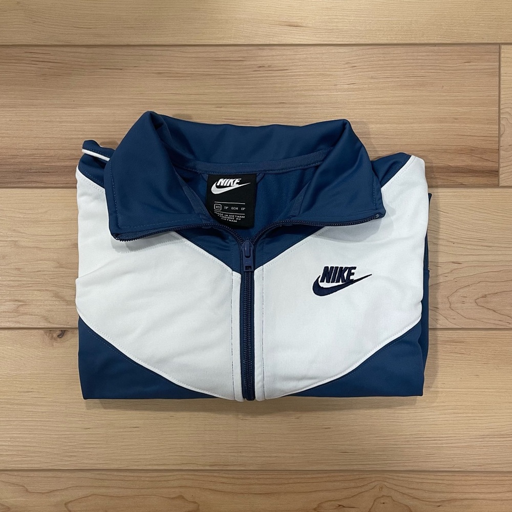 blue and white nike vintage zip up